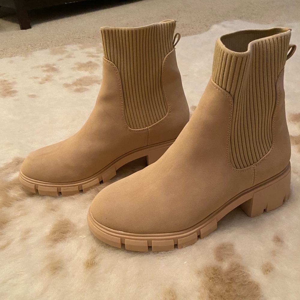Womens Platform Chelsea Boots